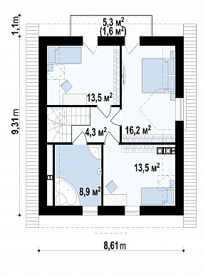 Проект загородного дома простой формы с балконом, террасой с выходом из гостиной, изолированной кухней / План мансардного этажа