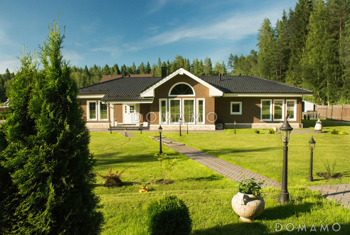 Проект одноэтажного кирпичного дома с сауной