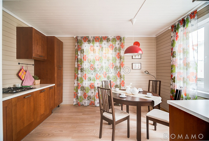 Проект стильного каркасного дома с балконом